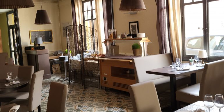Hotel_Restaurant_bourg_saint_andeol (5)